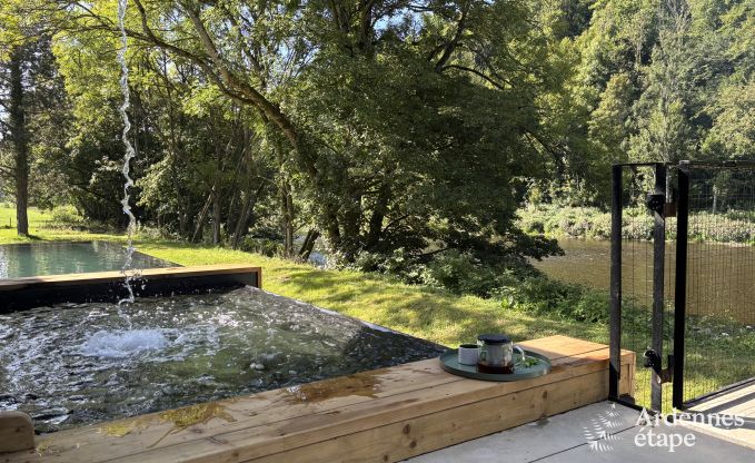 Maison de vacances exceptionnelle  Esneux pour 18 personnes avec 6 chambres, piscine  dbordement et jacuzzi extrieur