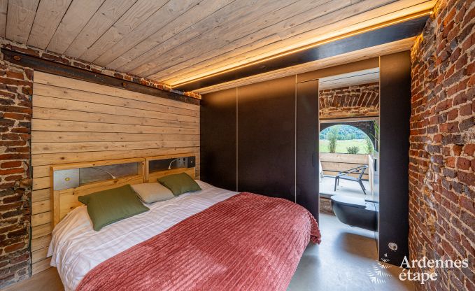 Maison de vacances exceptionnelle  Esneux pour 18 personnes avec 6 chambres, piscine  dbordement et jacuzzi extrieur