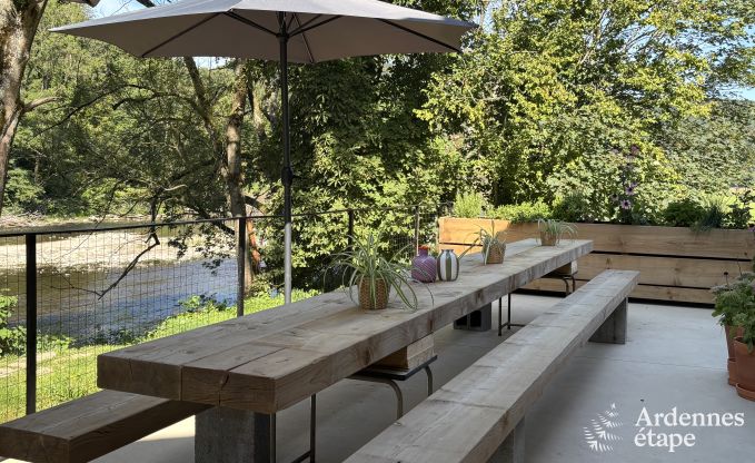 Maison de vacances exceptionnelle  Esneux pour 18 personnes avec 6 chambres, piscine  dbordement et jacuzzi extrieur