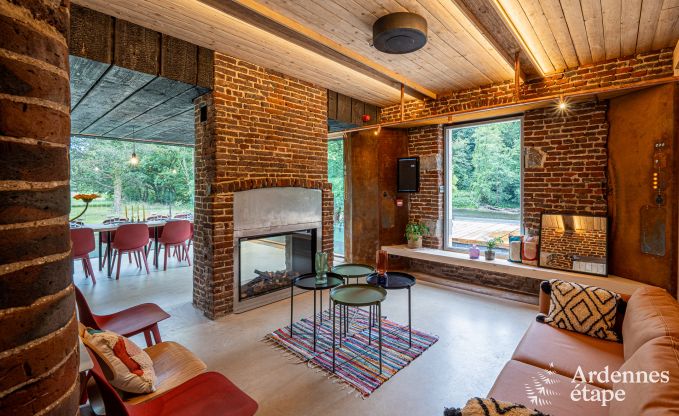 Maison de vacances exceptionnelle  Esneux pour 18 personnes avec 6 chambres, piscine  dbordement et jacuzzi extrieur