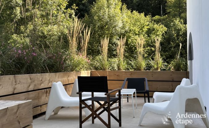 Maison de vacances exceptionnelle  Esneux pour 18 personnes avec 6 chambres, piscine  dbordement et jacuzzi extrieur