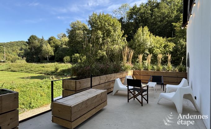 Maison de vacances exceptionnelle  Esneux pour 18 personnes avec 6 chambres, piscine  dbordement et jacuzzi extrieur