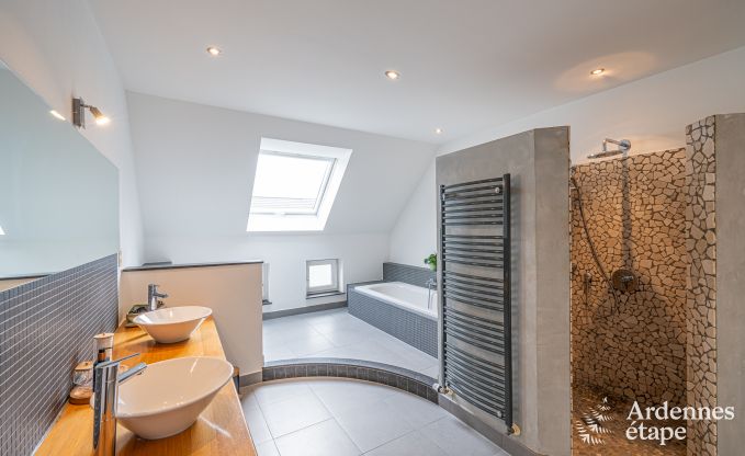 Maison confortable pour 7 personnes � Eupen avec 4 chambres, cuisine moderne, terrasse priv�e et jardin