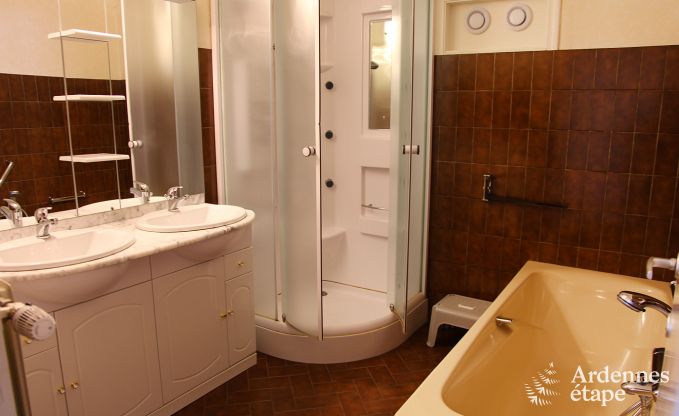 Maison de vacances  Ferrires pour 15 personnes en Ardenne