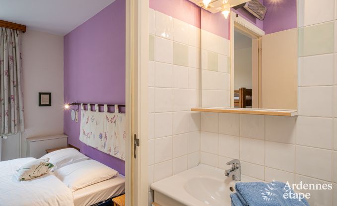 Grande maison de vacances pour 32 personnes � Ferri�res avec 12 chambres, sauna, jacuzzi et �quipements de jeux