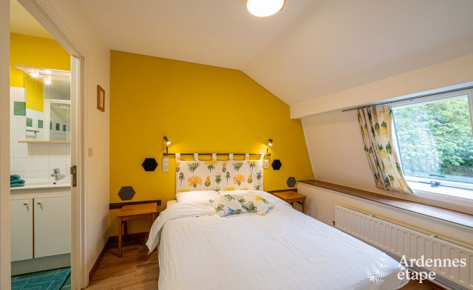 Grande maison de vacances pour 32 personnes � Ferri�res avec 12 chambres, sauna, jacuzzi et �quipements de jeux