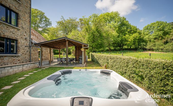 Maison de vacances  Ferrires pour 32 personnes en Ardenne