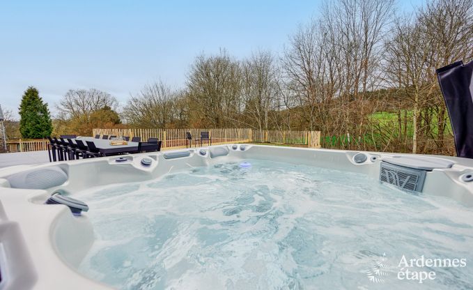 Villa haut de gamme � Ferri�res Ardenne, 15 personnes, 7 chambres, spa, piscine chauff�e, jardin priv�, �quipements adapt�s
