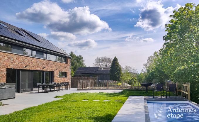 Villa haut de gamme � Ferri�res Ardenne, 15 personnes, 7 chambres, spa, piscine chauff�e, jardin priv�, �quipements adapt�s