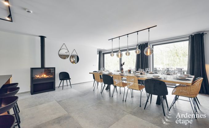 Villa haut de gamme � Ferri�res Ardenne, 15 personnes, 7 chambres, spa, piscine chauff�e, jardin priv�, �quipements adapt�s