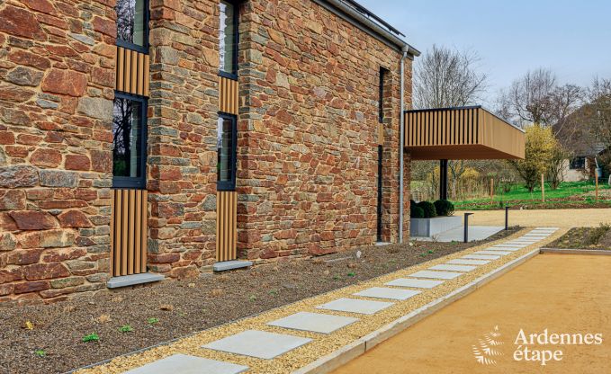 Villa haut de gamme � Ferri�res Ardenne, 15 personnes, 7 chambres, spa, piscine chauff�e, jardin priv�, �quipements adapt�s