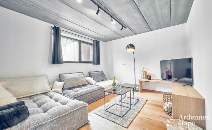 Villa haut de gamme � Ferri�res Ardenne, 15 personnes, 7 chambres, spa, piscine chauff�e, jardin priv�, �quipements adapt�s