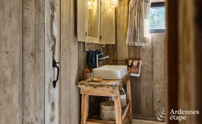 Charmant chalet pour 4 personnes avec 2 chambres, terrasse prive et barbecue