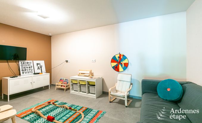 Maison de vacances � Florennes pour 20 personnes en Ardenne