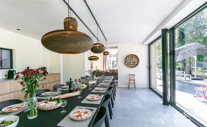 Maison de vacances � Florennes pour 20 personnes en Ardenne