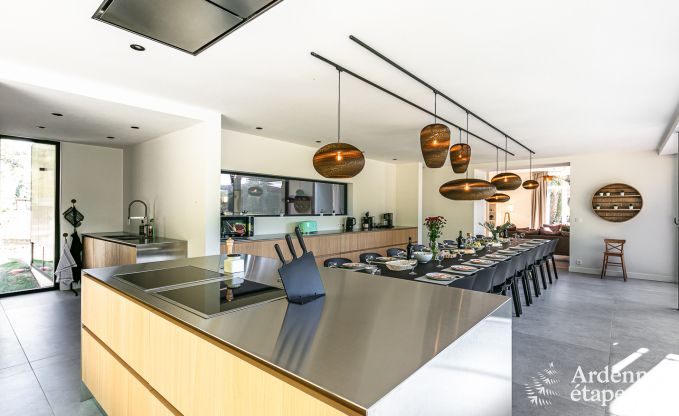 Maison de vacances � Florennes pour 20 personnes en Ardenne