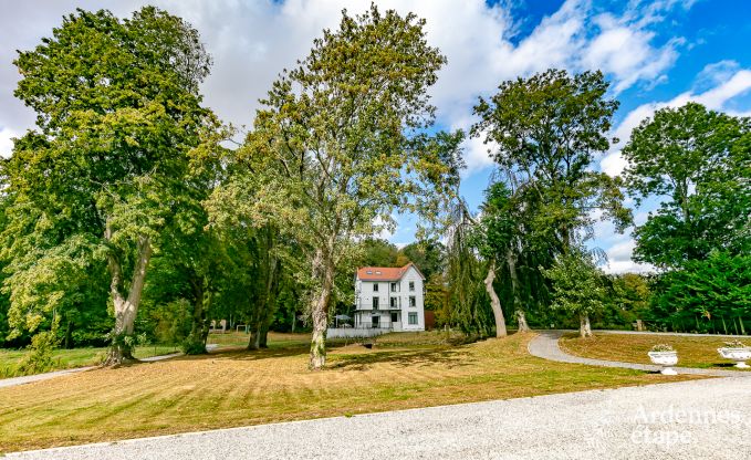 Maison de vacances � Florennes pour 20 personnes en Ardenne