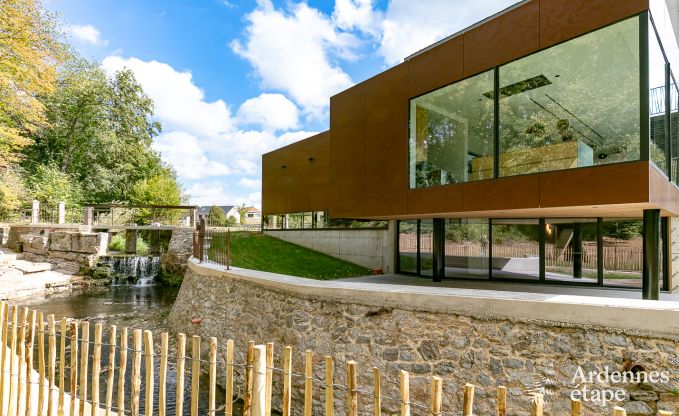 Maison de vacances � Florennes pour 20 personnes en Ardenne