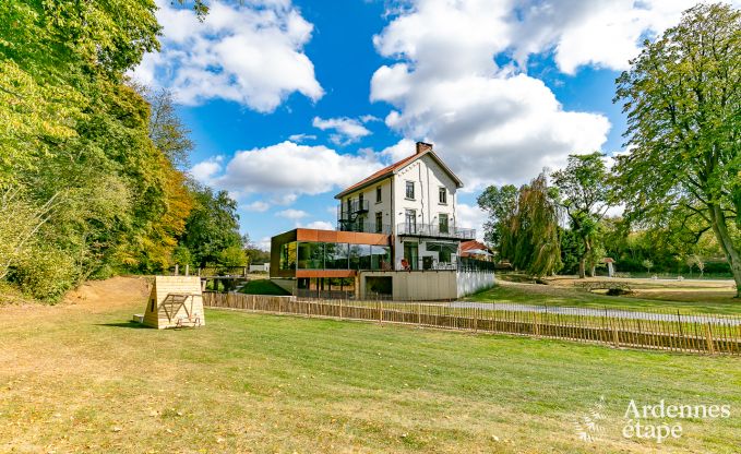 Maison de vacances � Florennes pour 20 personnes en Ardenne