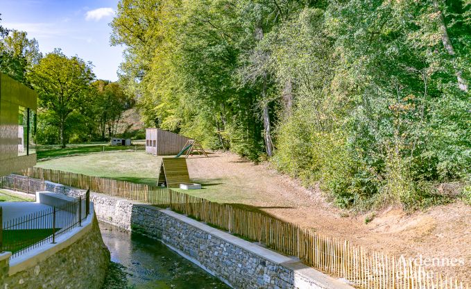 Maison de vacances � Florennes pour 20 personnes en Ardenne