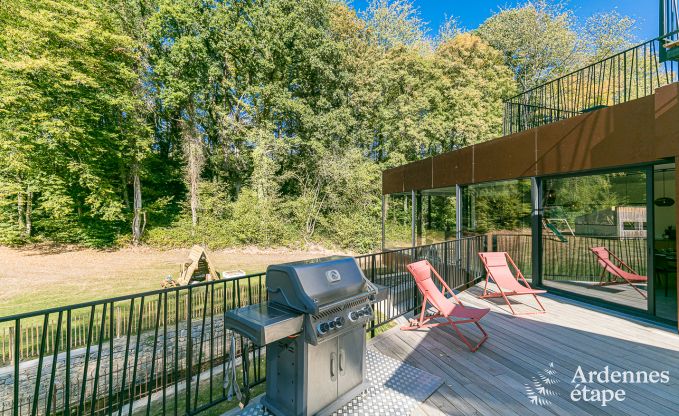 Maison de vacances � Florennes pour 20 personnes en Ardenne