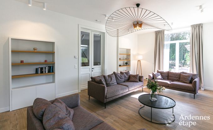 Maison de vacances � Florennes pour 20 personnes en Ardenne