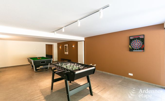 Maison de vacances � Florennes pour 20 personnes en Ardenne