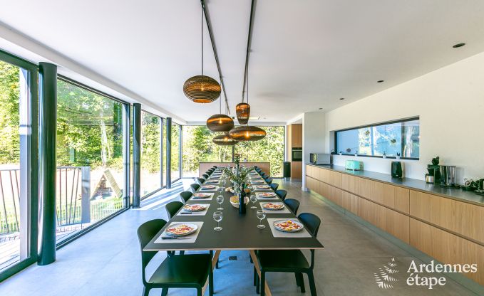 Maison de vacances � Florennes pour 20 personnes en Ardenne