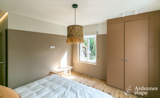 Maison de vacances � Florennes pour 20 personnes en Ardenne