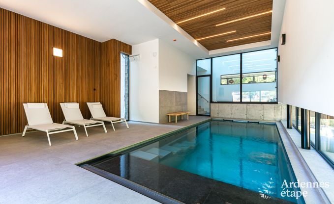 Maison de vacances � Florennes pour 20 personnes en Ardenne