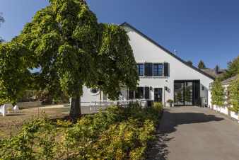 Belle maison de vacances pour 12 p. à Florenville (Ardenne)