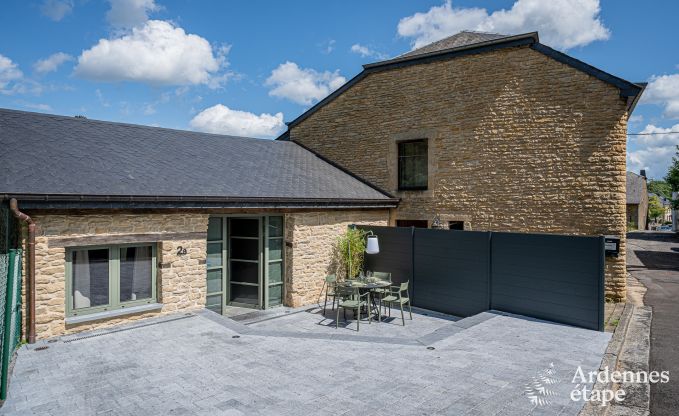 Maison romantique de luxe pour 2 personnes  Sainte-Ccile, avec sauna et jacuzzi dans une ancienne scierie