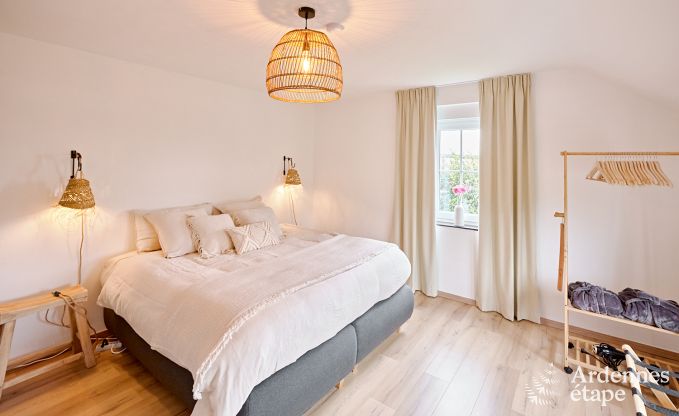 Grande maison de vacances confortable pour 10 personnes  Voeren avec piscine prive, jacuzzi et jardin