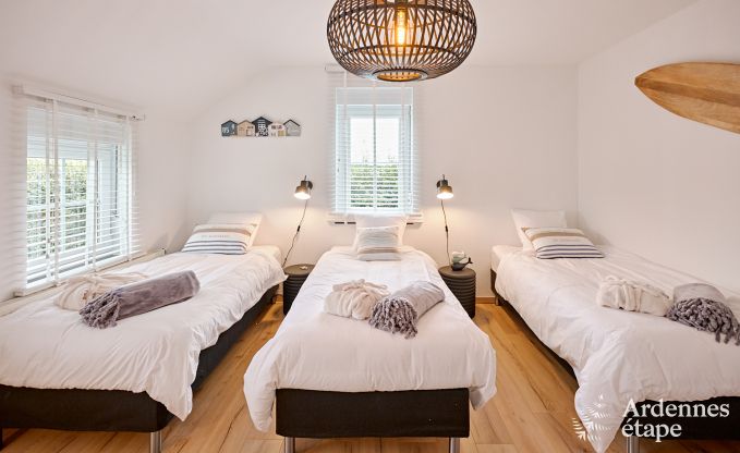 Grande maison de vacances confortable pour 10 personnes  Voeren avec piscine prive, jacuzzi et jardin