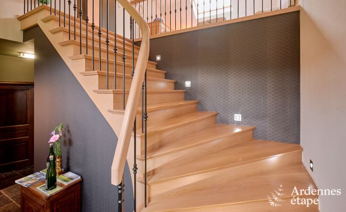 Grande maison de vacances confortable pour 10 personnes  Voeren avec piscine prive, jacuzzi et jardin