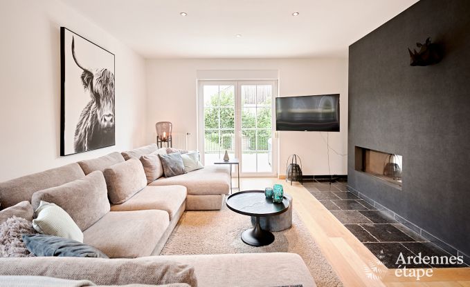 Grande maison de vacances confortable pour 10 personnes  Voeren avec piscine prive, jacuzzi et jardin