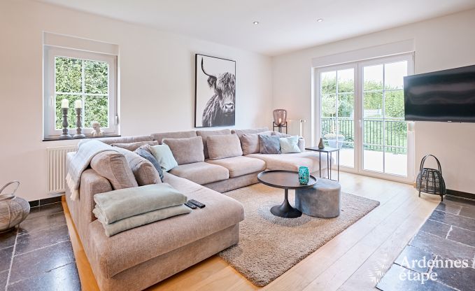 Grande maison de vacances confortable pour 10 personnes  Voeren avec piscine prive, jacuzzi et jardin