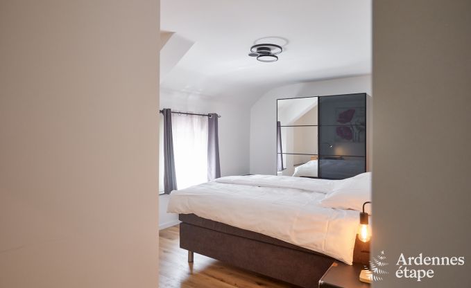 Maison de vacances avec piscine int�rieure � Froidchapelle, Ardenne