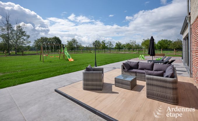 Maison de vacances avec piscine int�rieure � Froidchapelle, Ardenne