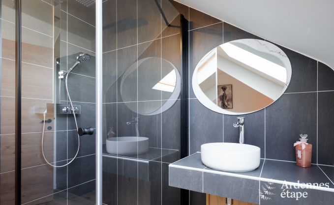 Maison de vacances avec piscine int�rieure � Froidchapelle, Ardenne