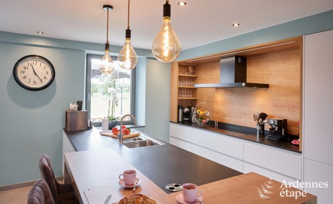 Maison de vacances avec piscine int�rieure � Froidchapelle, Ardenne