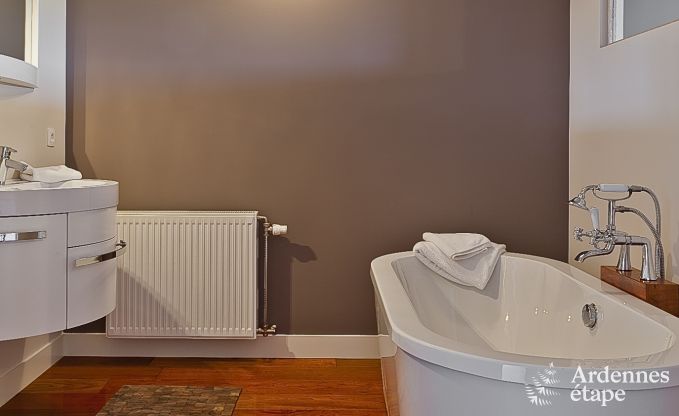 Maison de vacances de luxe  Froidthier pour 10 personnes avec piscine, bien-tre et 5 chambres prs d'Aubel