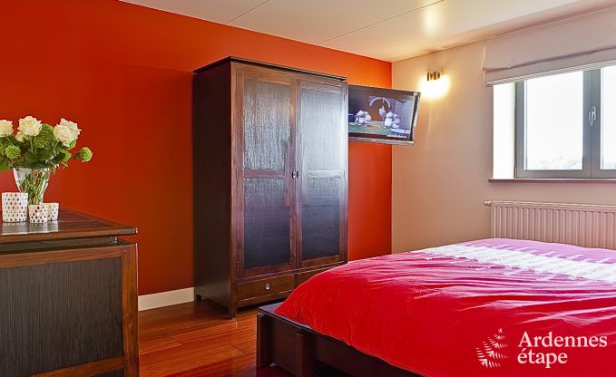 Maison de vacances de luxe  Froidthier pour 10 personnes avec piscine, bien-tre et 5 chambres prs d'Aubel