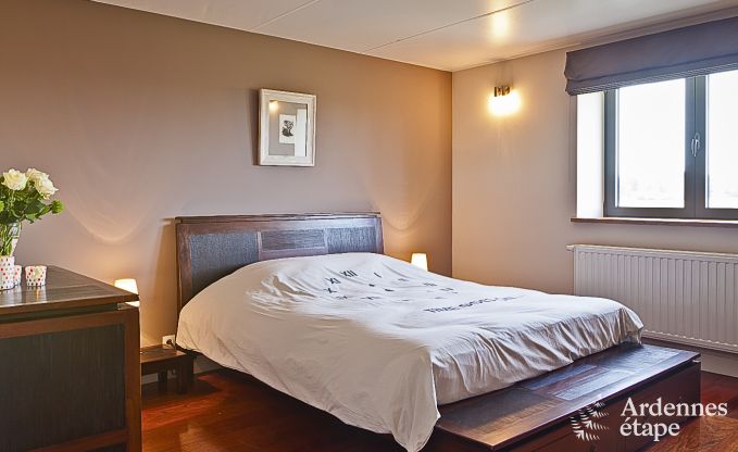 Maison de vacances de luxe  Froidthier pour 10 personnes avec piscine, bien-tre et 5 chambres prs d'Aubel