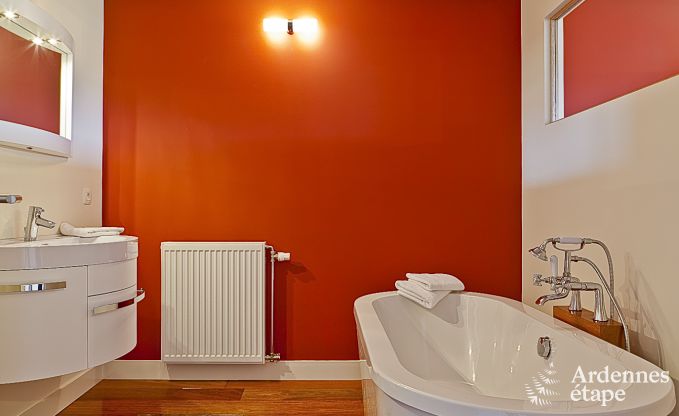 Maison de vacances de luxe  Froidthier pour 10 personnes avec piscine, bien-tre et 5 chambres prs d'Aubel