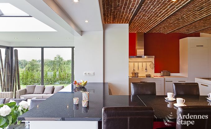 Maison de vacances de luxe  Froidthier pour 10 personnes avec piscine, bien-tre et 5 chambres prs d'Aubel