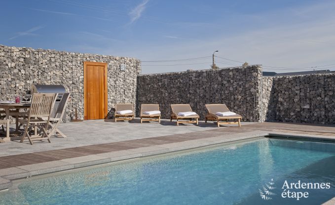 Maison de vacances de luxe  Froidthier pour 10 personnes avec piscine, bien-tre et 5 chambres prs d'Aubel