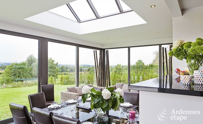 Maison de vacances de luxe  Froidthier pour 10 personnes avec piscine, bien-tre et 5 chambres prs d'Aubel