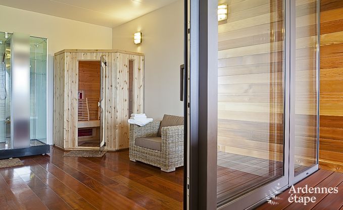 Maison de vacances de luxe  Froidthier pour 10 personnes avec piscine, bien-tre et 5 chambres prs d'Aubel