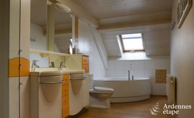 Tr�s belle maison de vacances � Gedinne pour 20 personnes en Ardenne